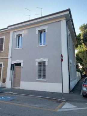 Esclusivo appartamento in villa al mare